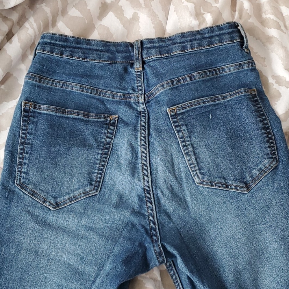 Jeans - Picture 2 of 4